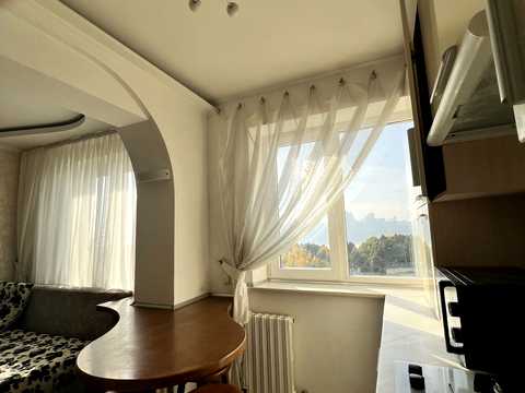 квартира за адресою Сонячна Набережна вул. (Маршала Малиновського), 36