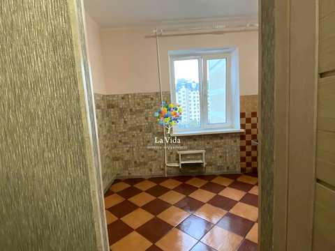 квартира за адресою Анни Ахматової вул., 6