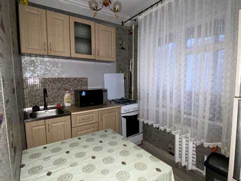 квартира за адресою Йорданська вул. (Лайоша Гавро), 18