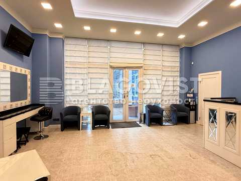 комерційна за адресою Юрія Шумського вул., 1-А