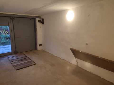 паркомісце за адресою Сабарівське шосе, 1
