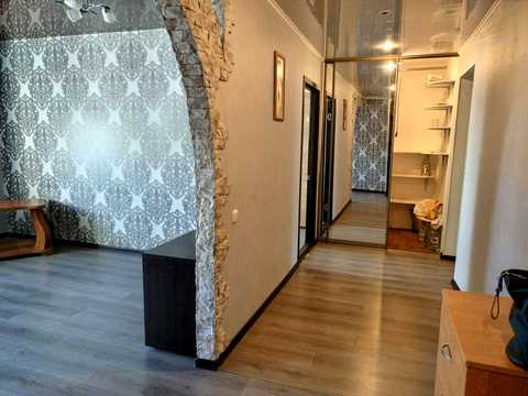квартира по адресу Нижнеднепровская ул., 4