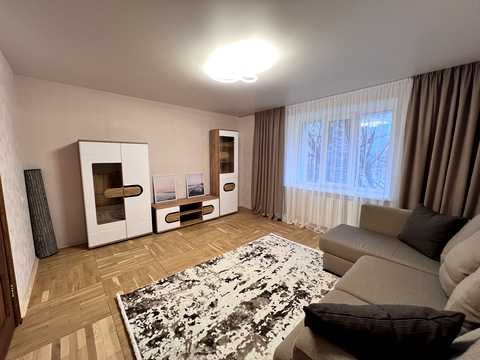 квартира за адресою Автозаводська вул., 5-А