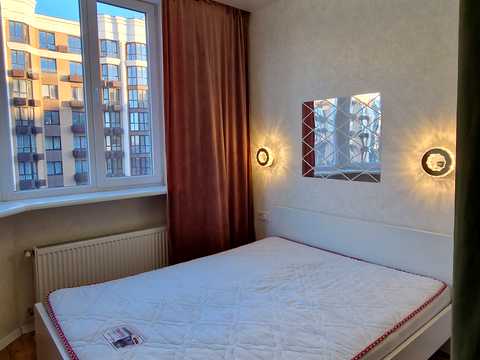 квартира за адресою Молодіжна вул., 5
