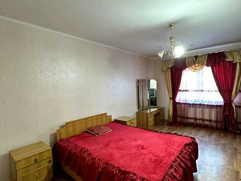 квартира за адресою Сергія Данченка вул., 3