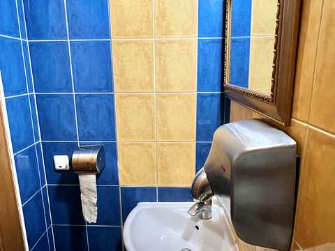 комерційна за адресою Велика Арнаутська вул., 61
