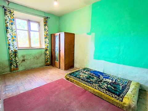 будинок за адресою Захисників Вітчизни