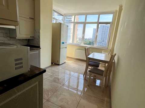 квартира за адресою Юнацька вул., 19