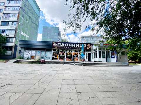 коммерческая по адресу Будівельників бульв., 11