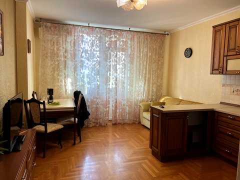 квартира за адресою Степана Рудницького вул. (Академіка Вільямса), 5