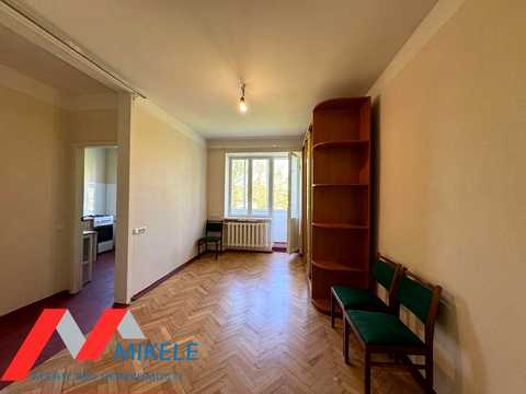 квартира за адресою Єреванська вул., 27