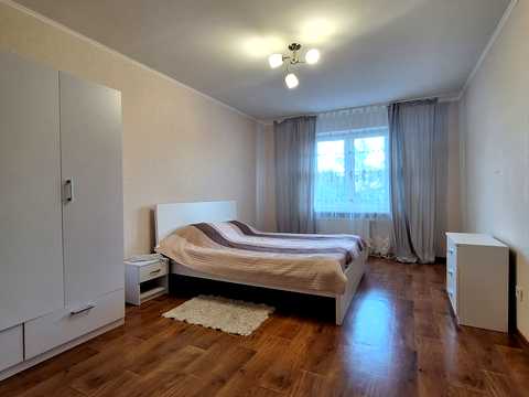 квартира за адресою Ревуцького вул., 54