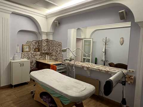 коммерческая по адресу Николая Голего ул. (Лебедєва-Кумача), 5