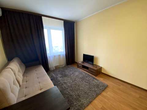 квартира за адресою Софії Русової вул., 7