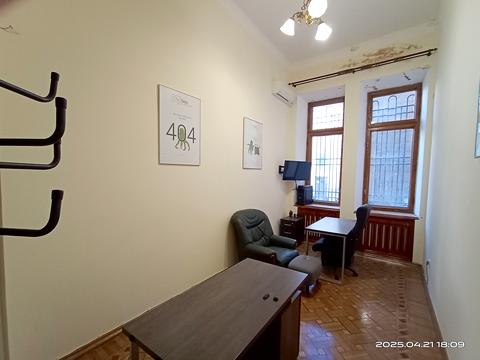 комерційна за адресою Грецька вул., 25