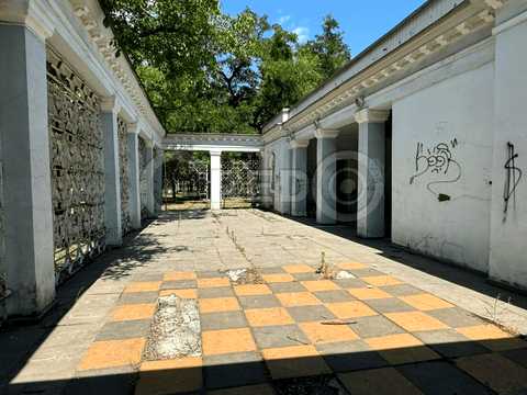 комерційна за адресою Кривий Ріг, пл. Гірницької Слави, 4