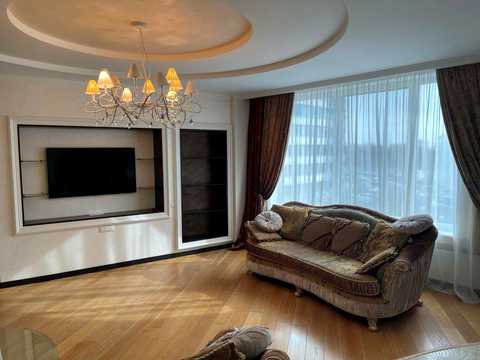 квартира за адресою Литературная, 1а