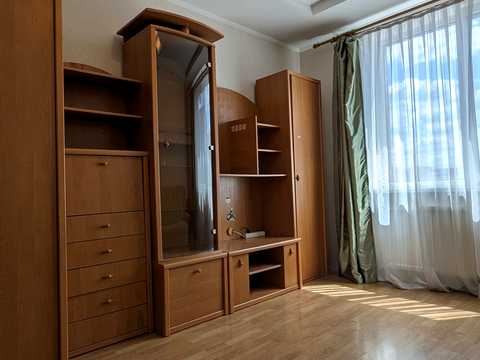 квартира за адресою Василя Симоненка вул., 31