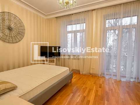 квартира за адресою Академіка Богомольця вул., 3