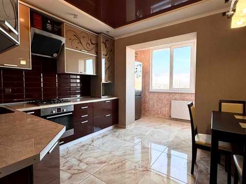квартира за адресою Дмитра Коцюбайла вул., 3