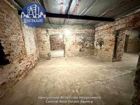 коммерческая по адресу Льва Толстого ул., 9
