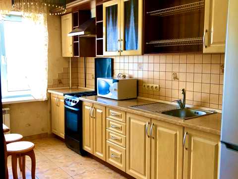 квартира по адресу Київська, 1