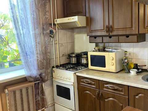 квартира по адресу Героев Крут бульв. (Героїв Сталінграду), 5