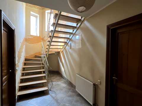 комерційна за адресою Іллі Мечникова вул., 75