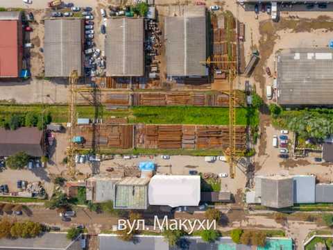 комерційна за адресою Макухи І. вул., 2в