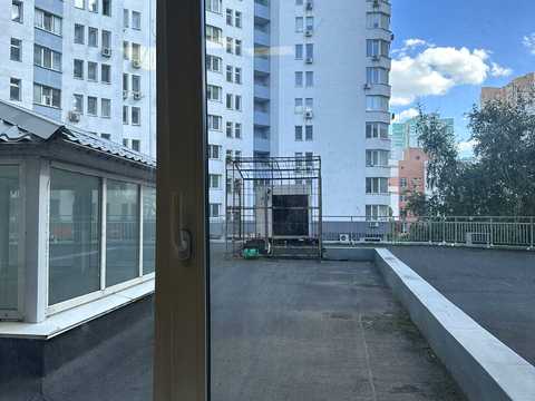 коммерческая по адресу Миколы Бажана просп., 14-А