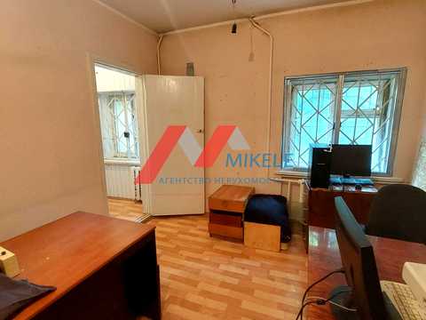 коммерческая по адресу Леся Курбаса просп., 18-Г