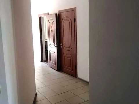 комерційна за адресою 1-й Короленка пров., 10