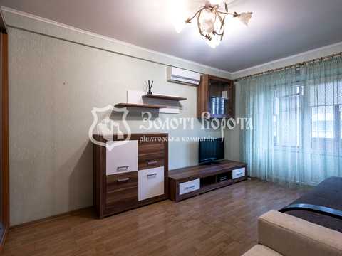 квартира за адресою Дніпровська набережна вул., 9-А