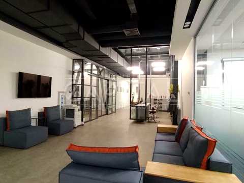 коммерческая по адресу Братів Чучупаків ул. (Смольная), 9