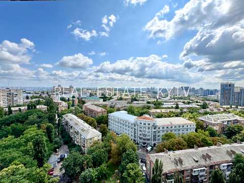 квартира за адресою Київ, Євгена Коновальця вул. (Щорса), 44-А
