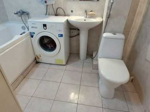 1827062085548673
