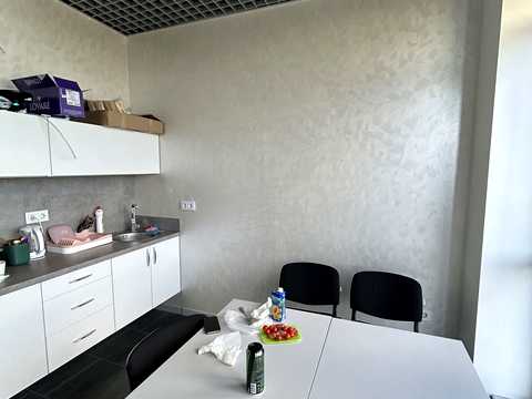 комерційна за адресою Поповича, 8А/1