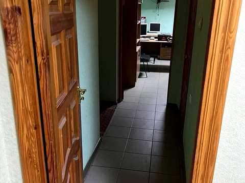комерційна за адресою Тарасівська вул., 36