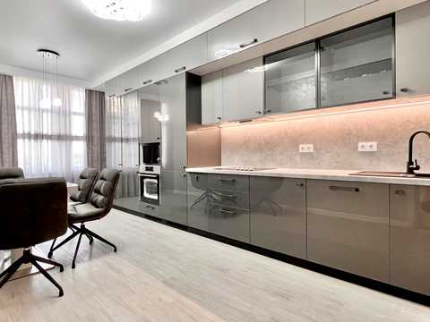 квартира за адресою Юнацька вул., 6