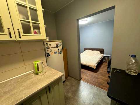 квартира по адресу Строителей ул., 33