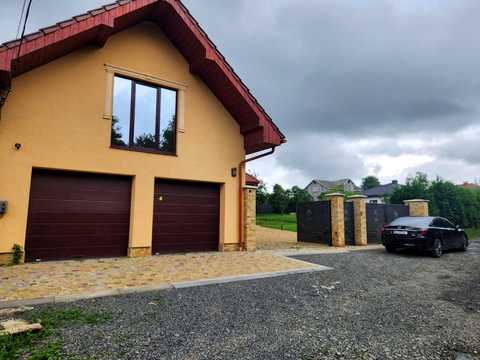 будинок за адресою Акації вул.