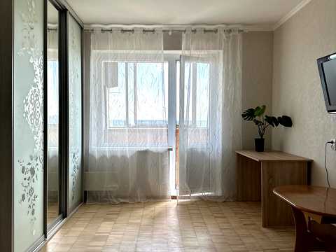 квартира за адресою Хорольська вул., 1