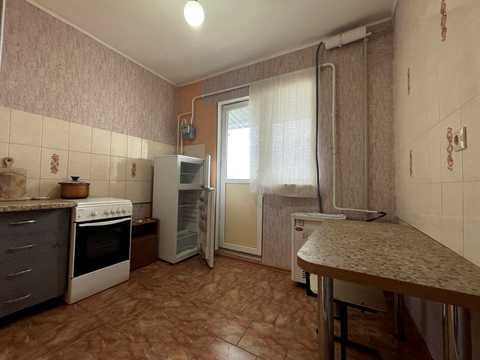квартира за адресою романтиков, 25