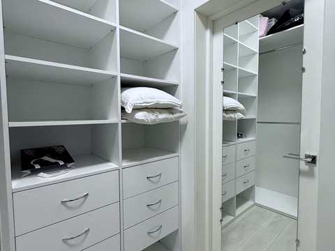 квартира по адресу Практичная ул., 8