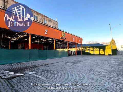комерційна за адресою Чернівці, Руська вул., 242