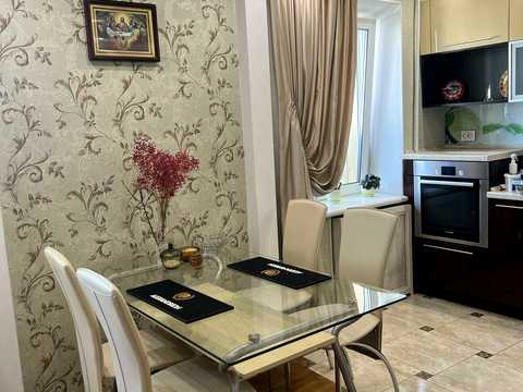 квартира за адресою 600 річчя, 80