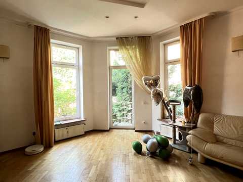 комерційна за адресою Іллі Мечникова вул., 75