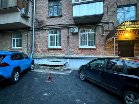 квартира за адресою Леоніда Первомайського вул., 9-А