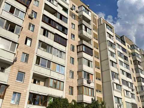 комерційна за адресою Миколи Закревського вул., 73