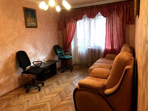 квартира за адресою Ольжича вул., 4